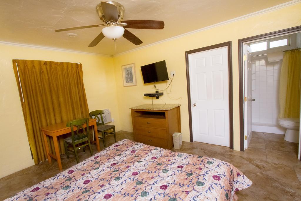 Mission Bell Motel Ventura Exterior photo