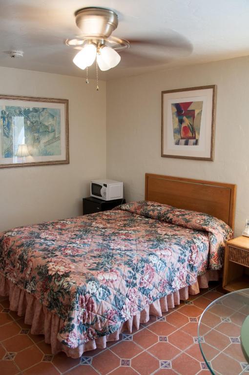 Mission Bell Motel Ventura Room photo